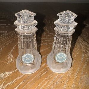 LENOX FINE CRYSTAL Lighthouse Salt & Pepper Shakers Frosted Wave‎ Bases